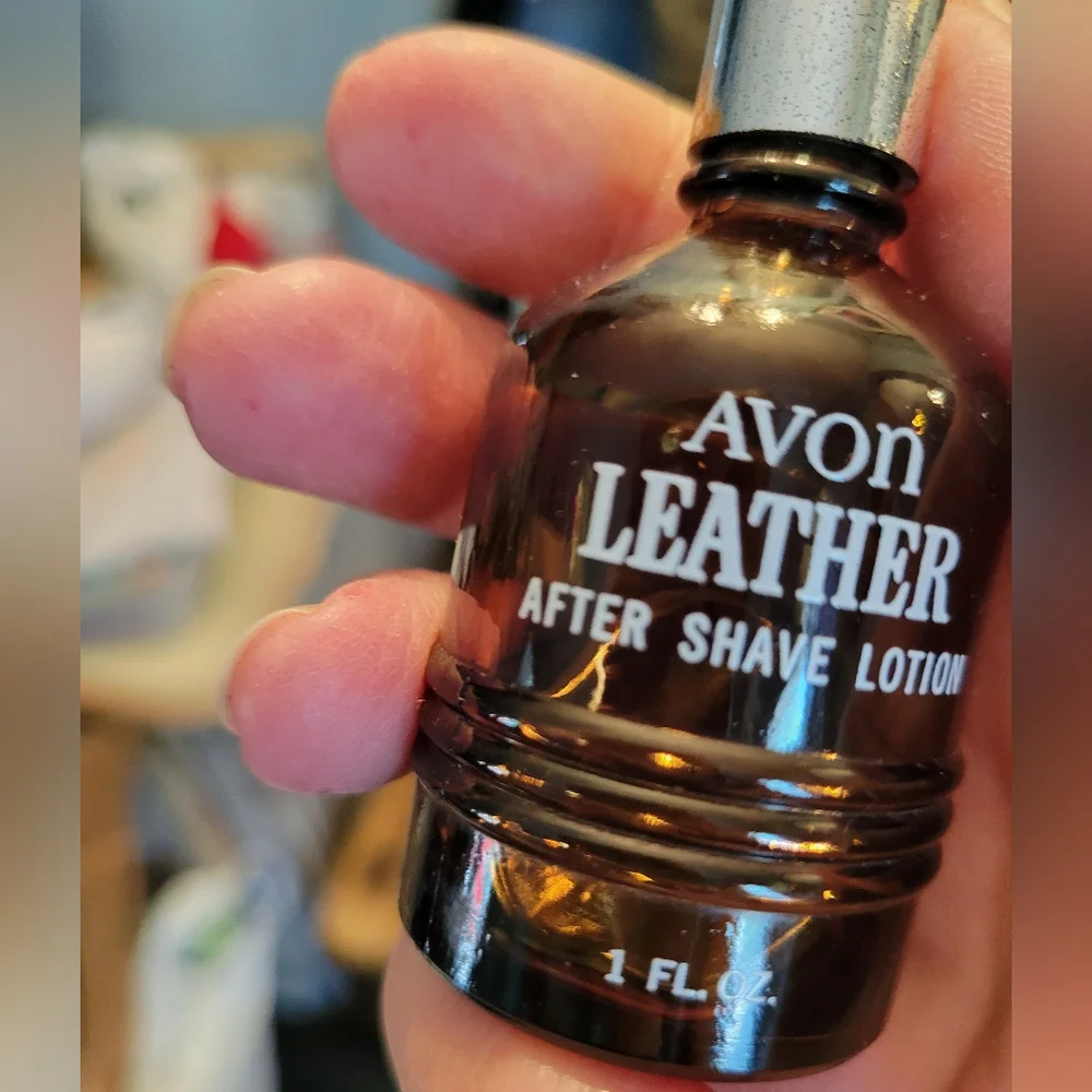 Avon Lot of 2 vintage wild country on tap cologne bottle & Leather